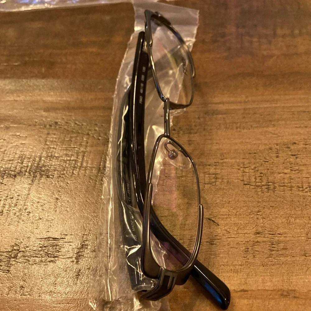 Fendi Eyeglasses Frame with Certificate of Authenticity F943 Unisex